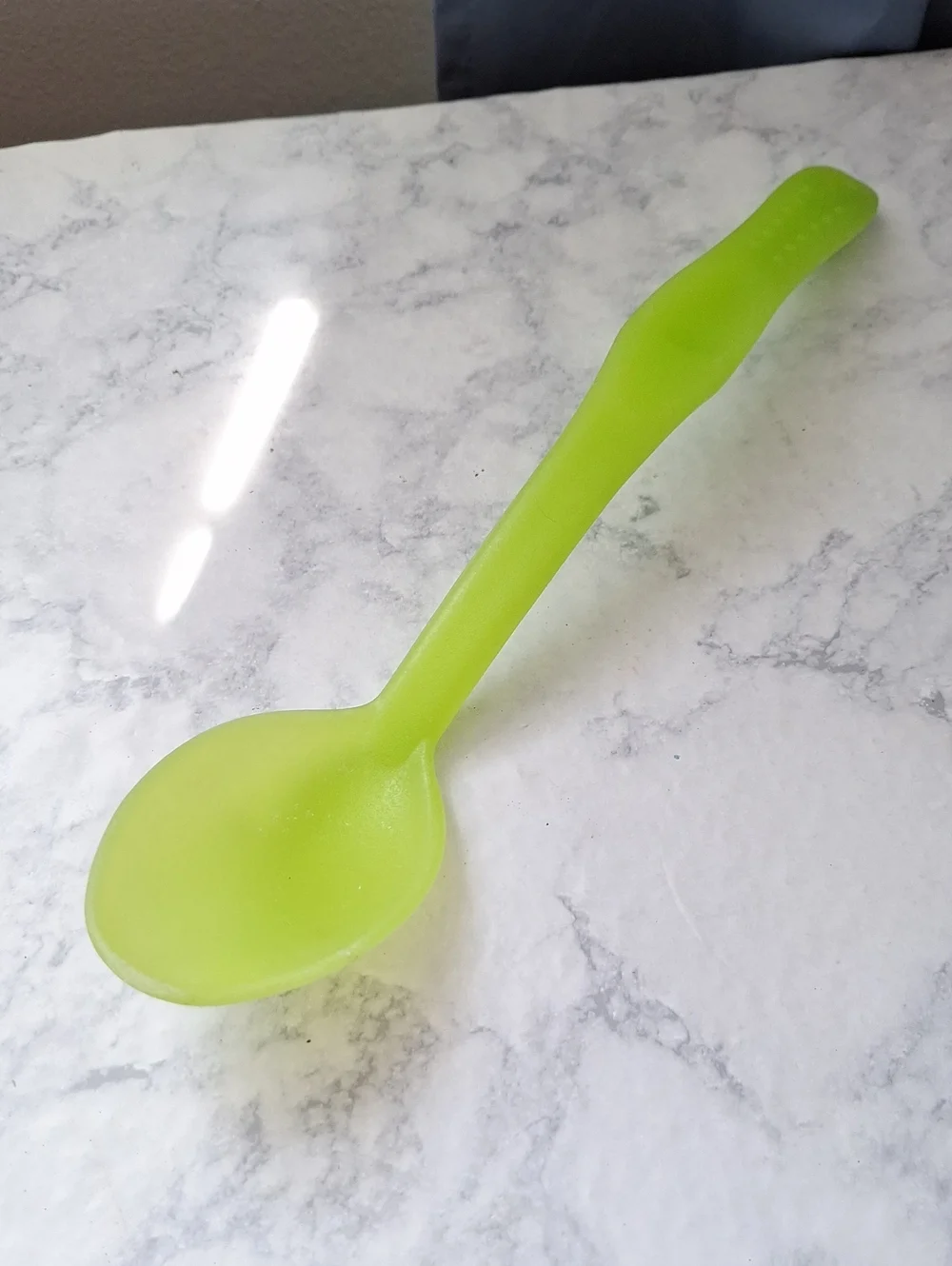Lime Green Silicone Serving Spoon - Flexible Heat-Resistant Tableware